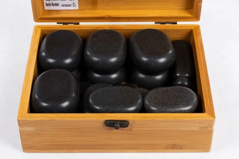 Набор массажных камней из базальта в коробке из бамбука (22шт.) H22TC