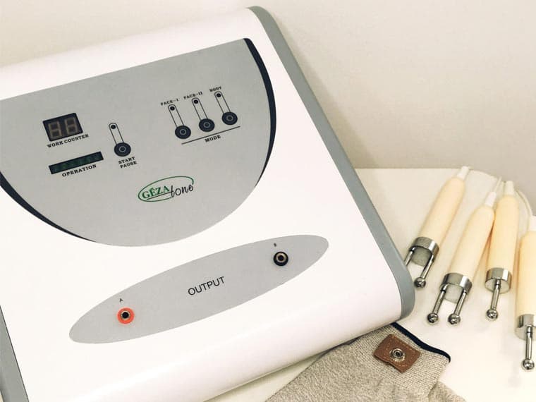 Аппарат микротоковой терапии для лица и тела Biolift 8806 - 1 